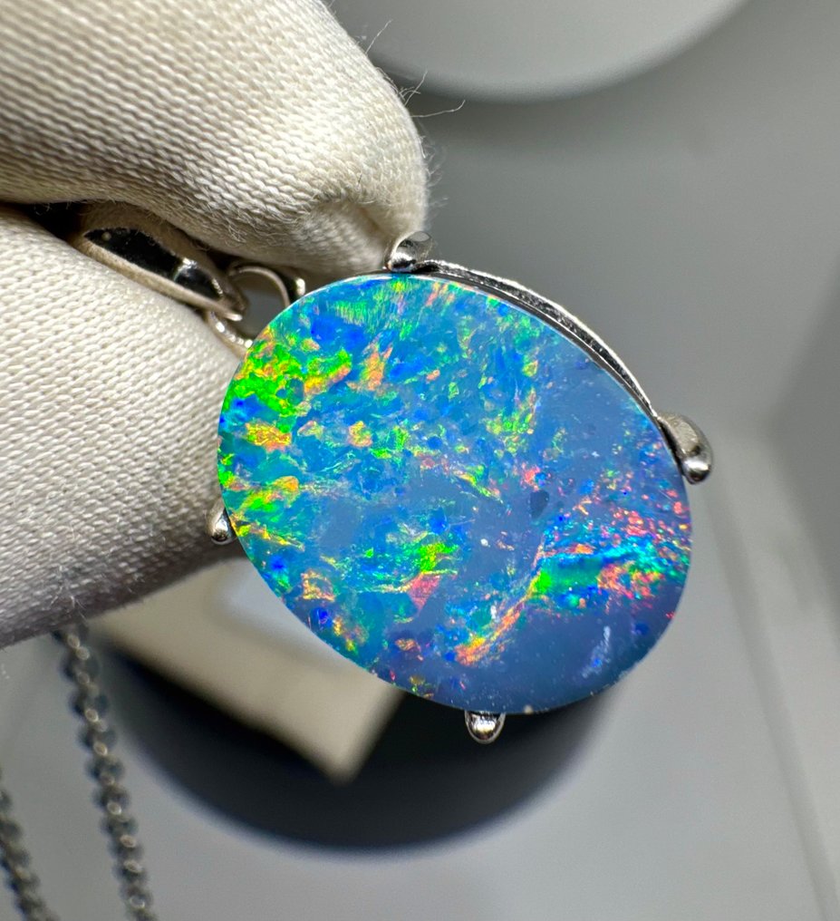 Opal Pendant - Height: 21 mm - Width: 12 mm- 2.18 g - (1) #1.0