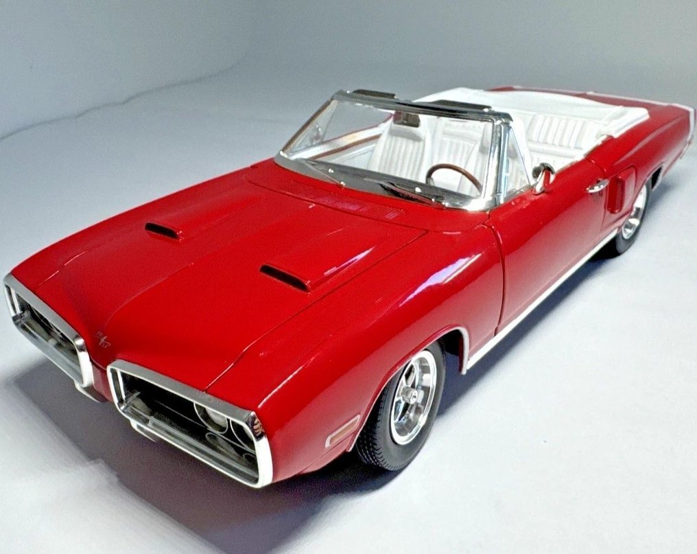 1:18 - Coche a escala - Dodge Coronet R/T 1970 convertible model car #1.0