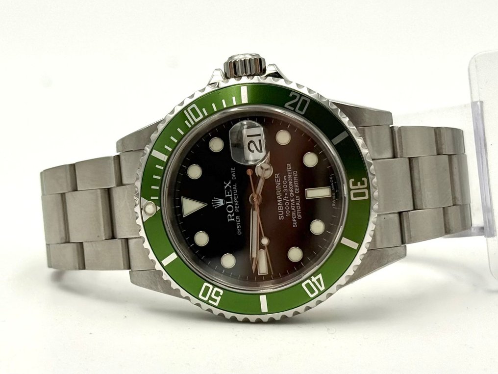 Rolex - Submariner Date "Kermit" - No Reserve Price - 16610LV - Men - 2007 #1.0