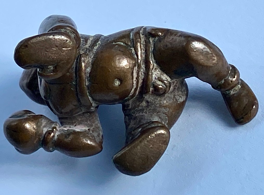 拉杜·高帕尔（Bāla Krishna）以爬行姿势持奶油球的雕像，18世纪，印度 - 失蜡铜合金铸造 - 印度 - 蒙兀兒帝國 (1526-1857) #2.1