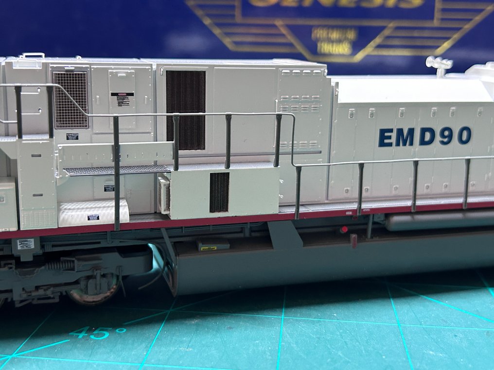 Athearn GENESIS H0轨 - ATHG27338 - 柴油电力机车 (1) - EMD SD90MAC - EMD #3.2