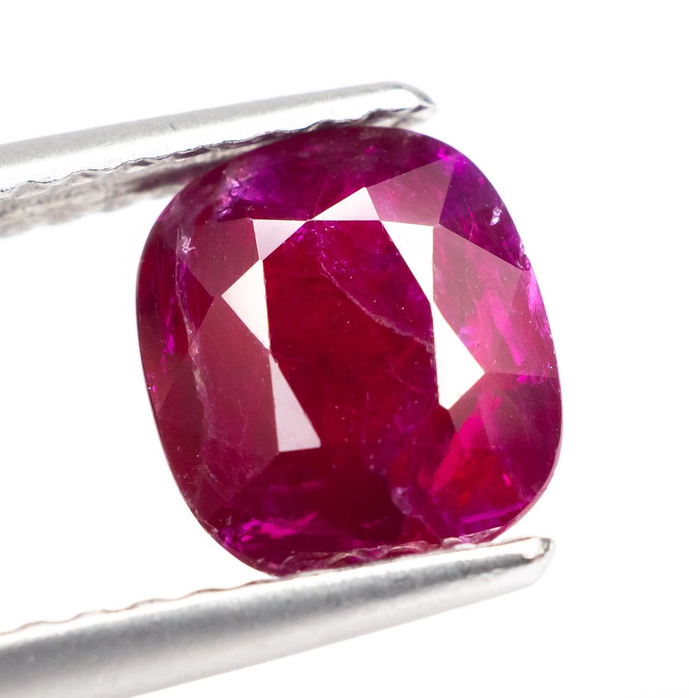 No reserve price Ruby  - 1.58 ct - Bellerophon Gemlab - Deep Red (Mozambique) #1.0