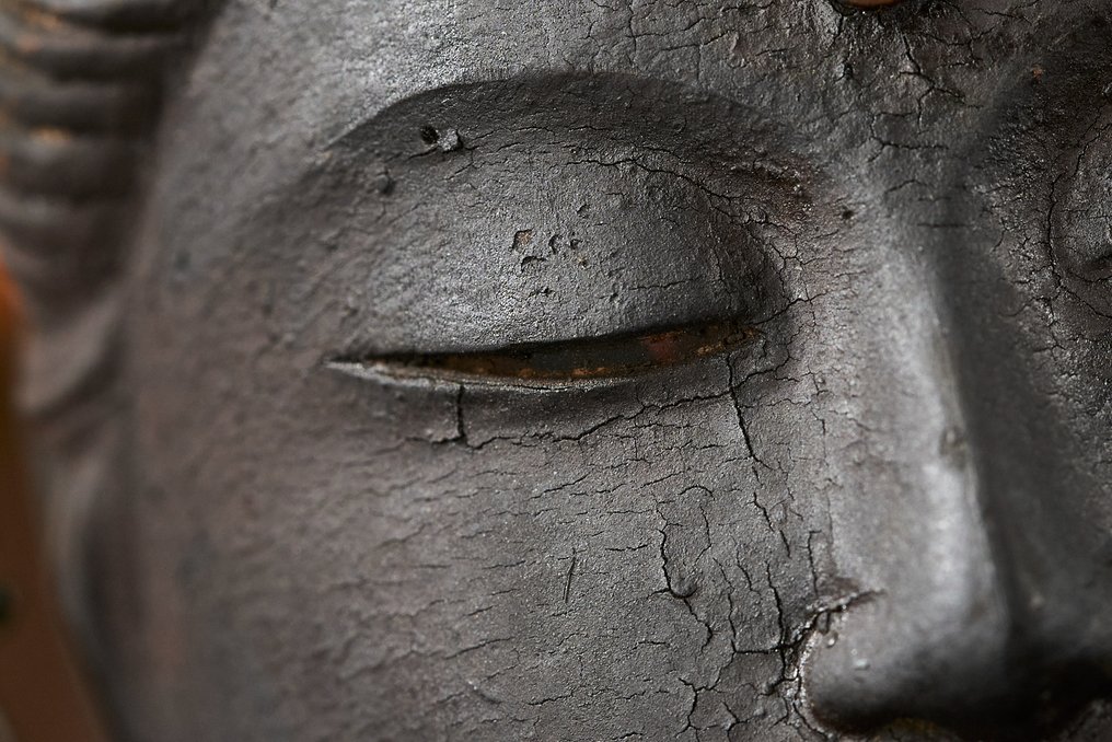 如意轮观音座像——镶嵌水晶眼，配铜镜光环并签名 - 木 - 古董 江戶時代（1600-1868） #4.3