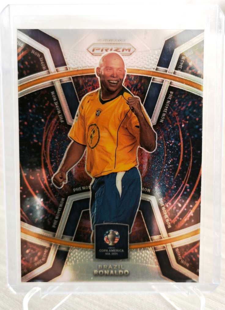 Topps Prizm, Chrome, Topps Ronaldo Nazário, Ronaldo Carta memorabilia, Carta serializzata, Carta parallela, Edizione limitata, Insert card - 9 Card - Mint (M) #3.2