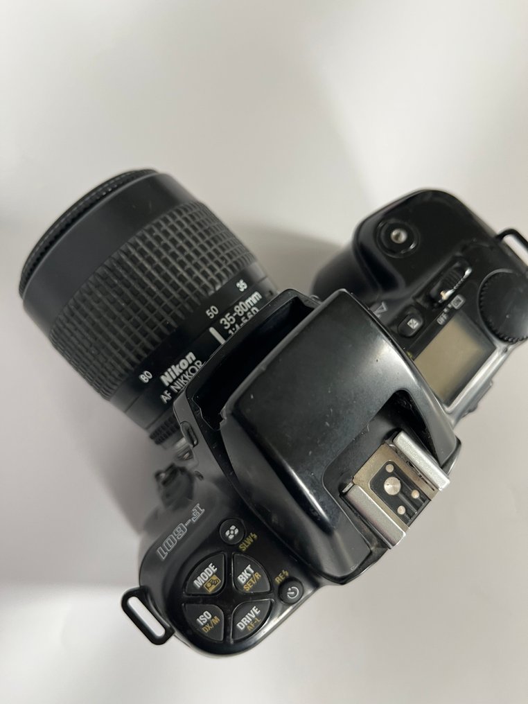 Nikon F-601 + AF Nikkor 35-80mm  | Αναλογική φωτογραφική μηχανή #2.1
