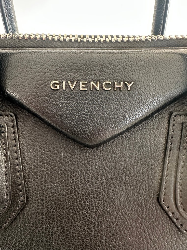 Givenchy - Antigona - Bag #1.0