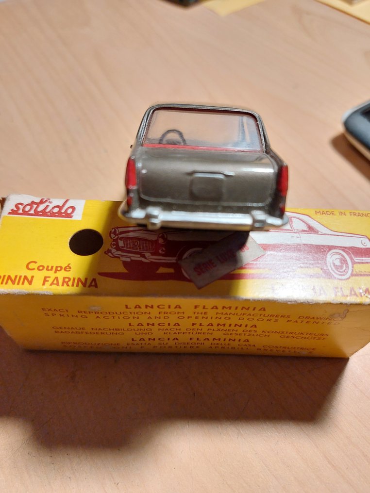 Solido 1:43 - Modell autó - Lancia Flaminia Coupé Pinin Farina #4.3