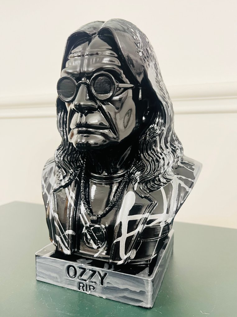 Bust - Ozzy Osbourne - 意大利 #2.1