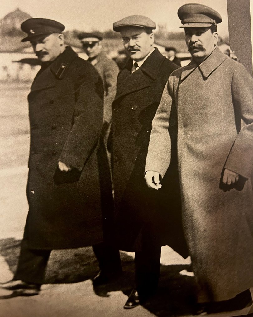 LIFE Magazine - Kaganovich, Molotov y Stalin #1.0