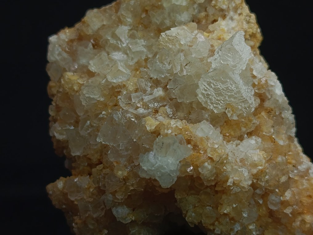 来自新西兰的氧化物涂层白云石与覆盖生长的独特标本。 矩陣晶體 - 高度: 4.9 cm - 闊度: 5.2 cm- 80 g - (1) #3.2