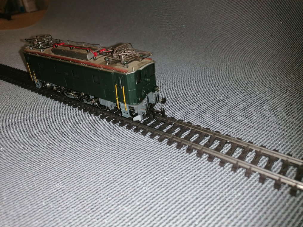 Metropolitan H0 - 324 - Ηλεκτροκίνητη ατμομηχανή (1) - Πράσινη ηλεκτρική μηχανή AE 3/6 II με ρόδα: 11201 - SBB-CFF #3.2