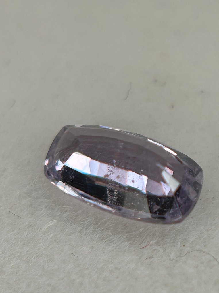 1 pcs  Violet Saphir  - 1.02 ct - International Gemological Institute (IGI) - non traité, naturellement #3.2