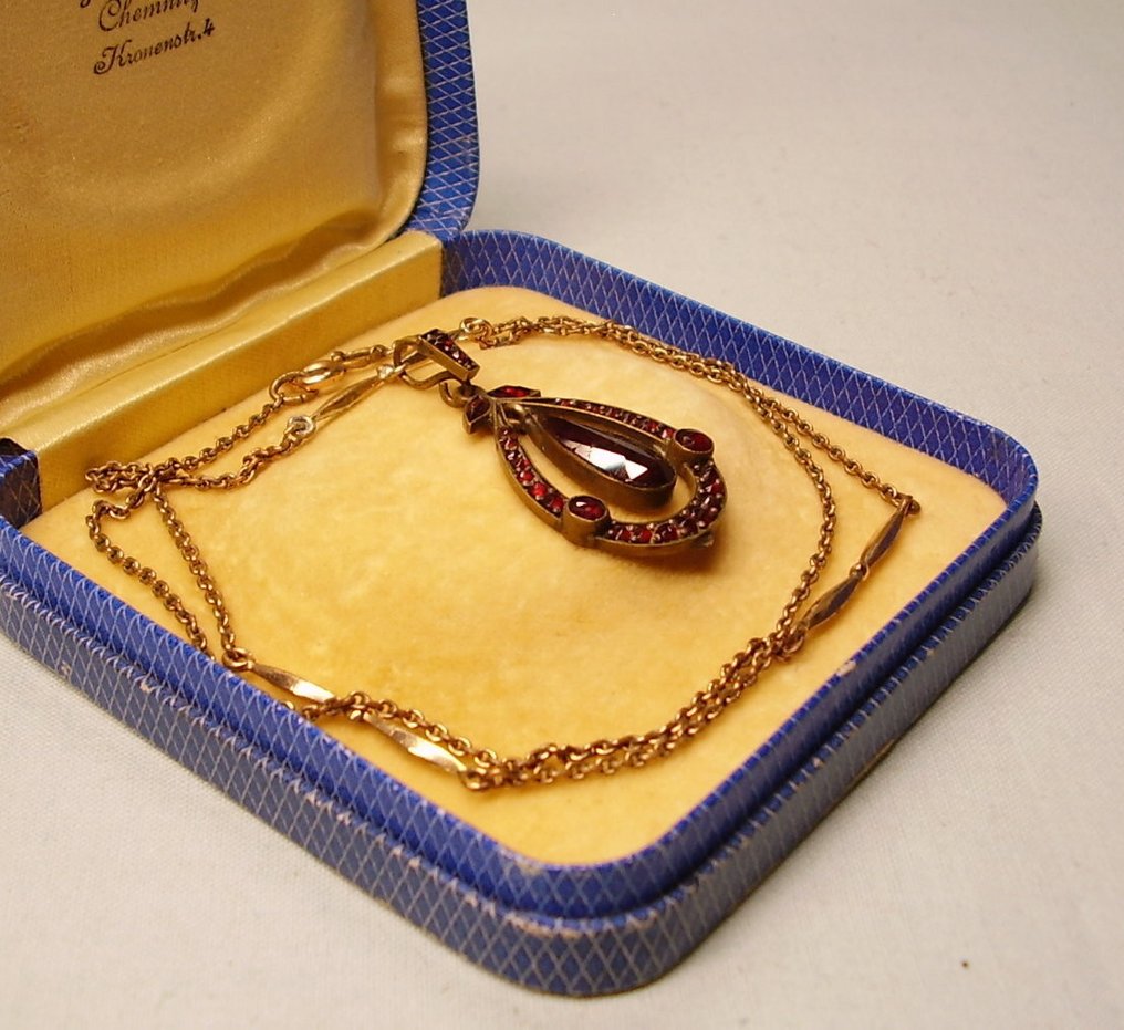 Sem preço de reserva - Colar Tombak -  7.00ct. tw. Granada - böhm. Trabalho por volta de 1900 #1.0