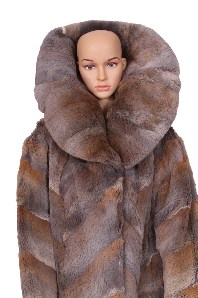 Artisan Furrier - Fur coat #1.0