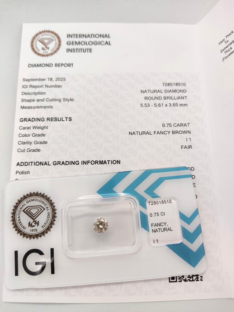 沒有保留價 - 1 pcs 鑽石  (天然彩色)  - 0.75 ct - 圓形 - Fancy 褐色 - I1 - 國際寶石學院（International Gemological Institute (IGI)） #3.2