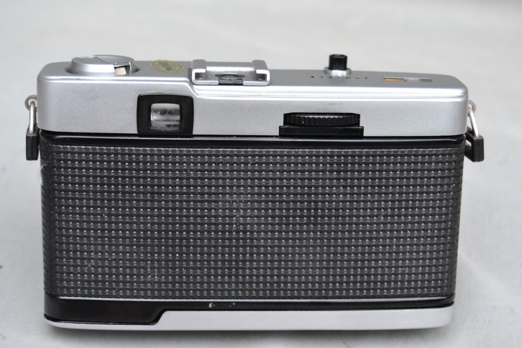 Olympus Trip 35 met D.Zuiko 2.8/40mm | Analogue camera #4.3