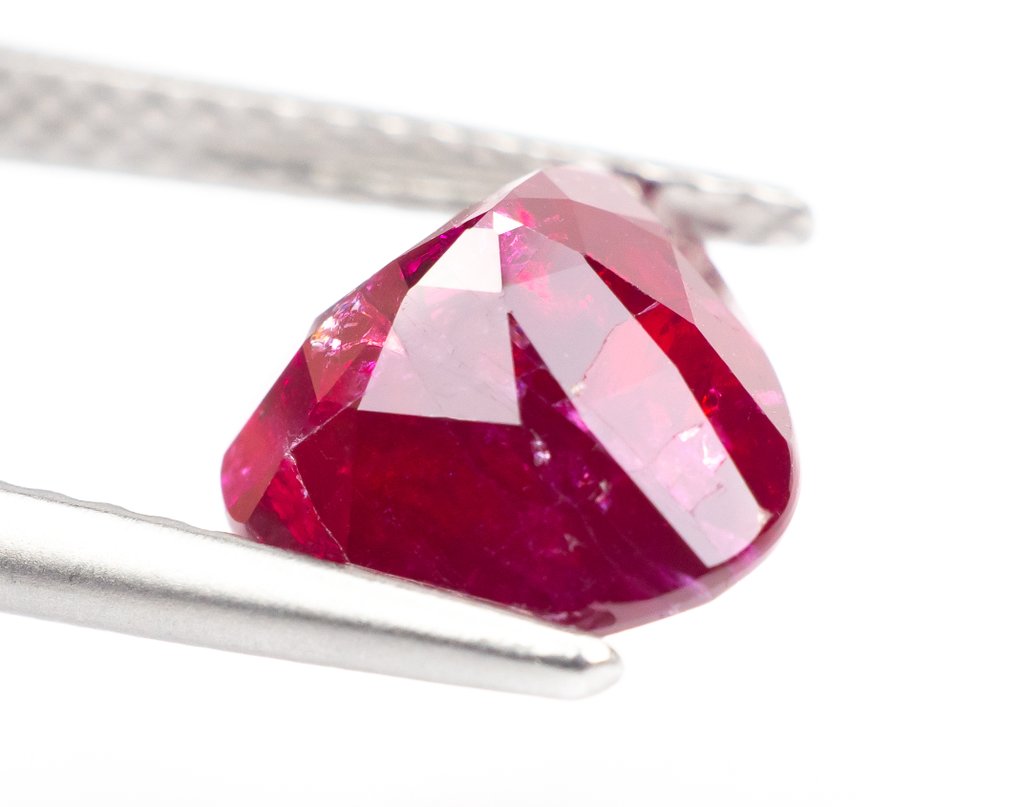 No reserve price Ruby  - 2.51 ct - Lotus Gemology - Rich Red (MOZ) #3.2