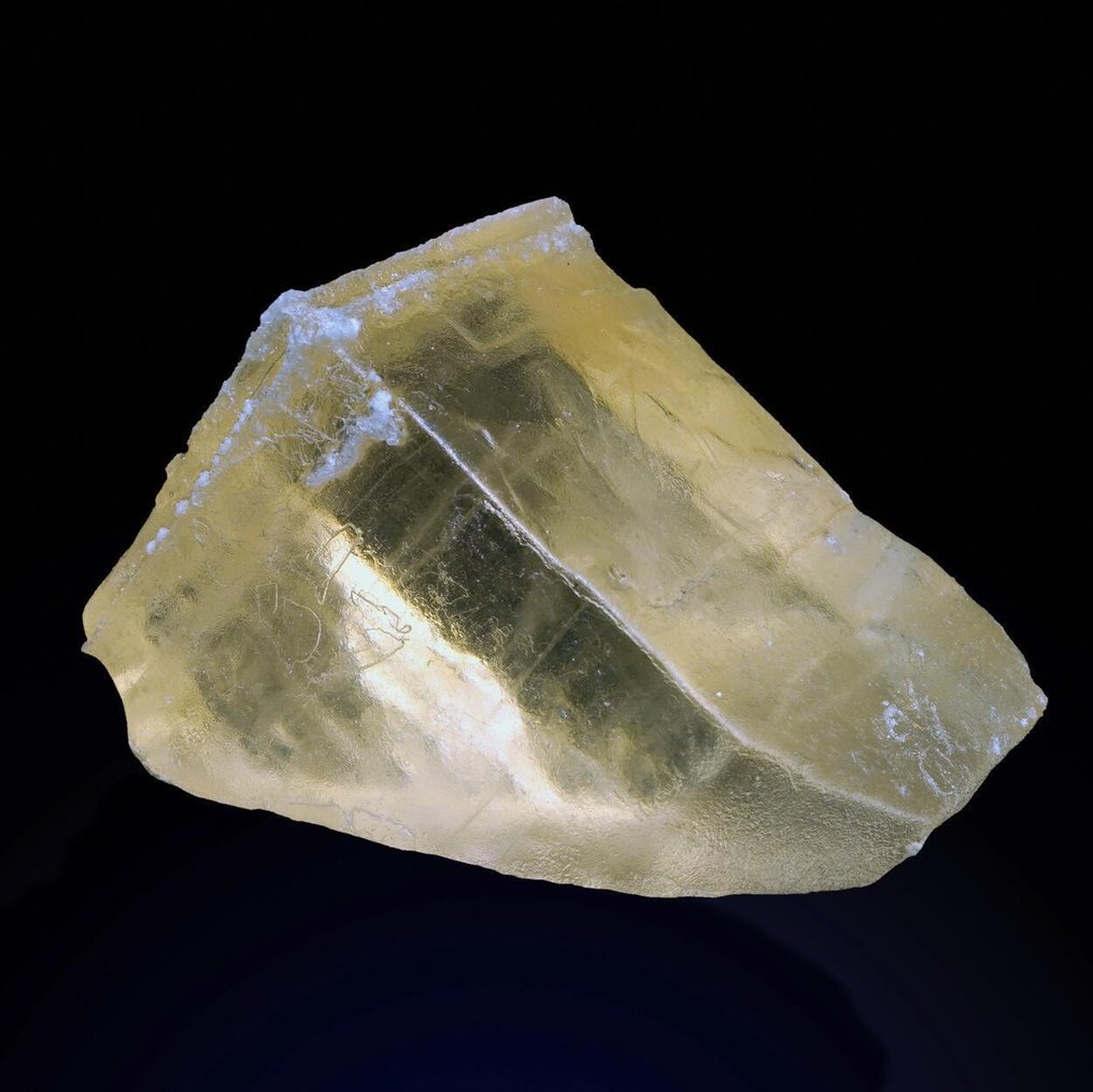 HALITE SEL with gem quality, very beautiful color! Crystal - Height: 75 mm - Width: 50 mm- 200 g #2.1