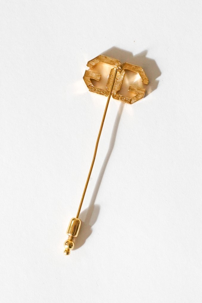 Givenchy - Placat cu aur - Broșă #1.0