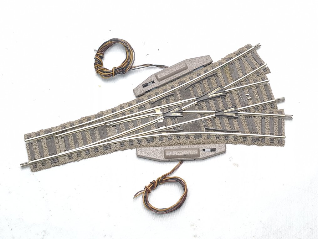 Fleischmann H0 - 6158 - Model train tracks (1) - Electrical 3-way switch PROFI Rail #1.0