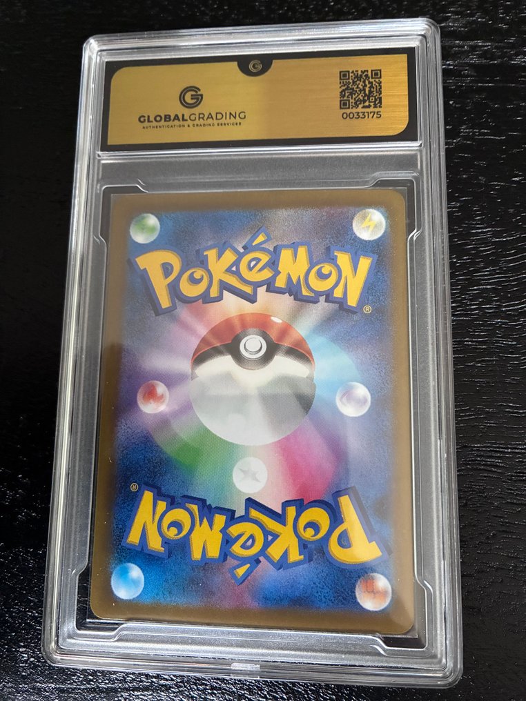 Pokémon - 2 Graded card - Mew, zorua #072 / #054 Folie, Full Art - Graad 10 - Various sets #4.3