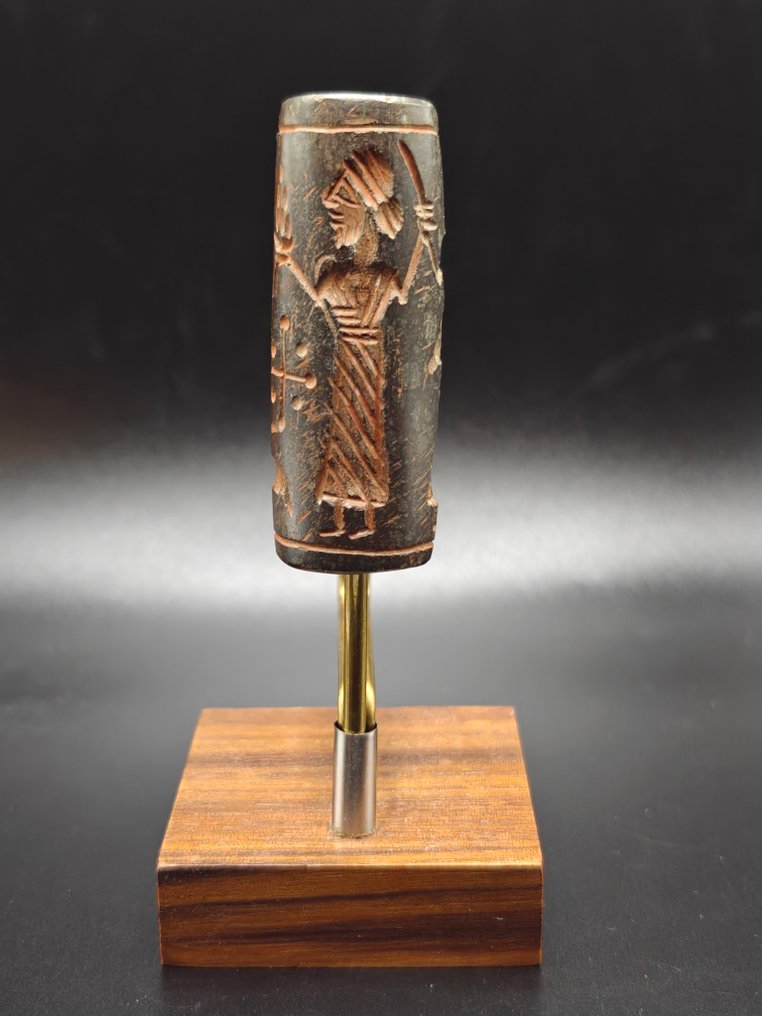Sigillo cilindrico in giada del Vicino Oriente antico - Altezza: 57.15 mm - Larghezza: 20.86 mm- 49.64 g #2.1