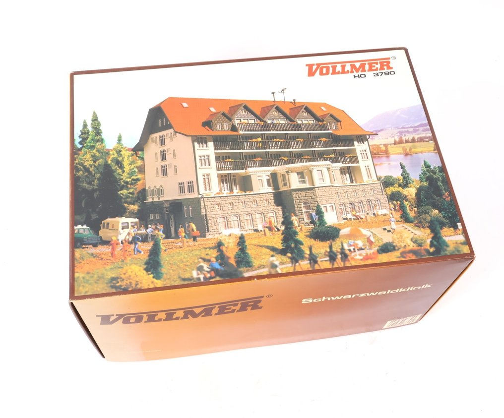 Vollmer H0 - 3790 - Model train building kits (1) - Building kit Schwarzwaldklinik #1.0