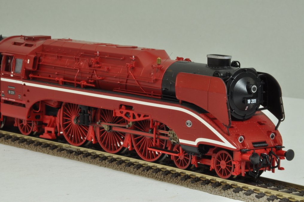Roco H0 - 63203 - Locomotivă cu abur pe cărbuni (1) - Locomotivă cu aburi 18 201 - DB-AG #2.1