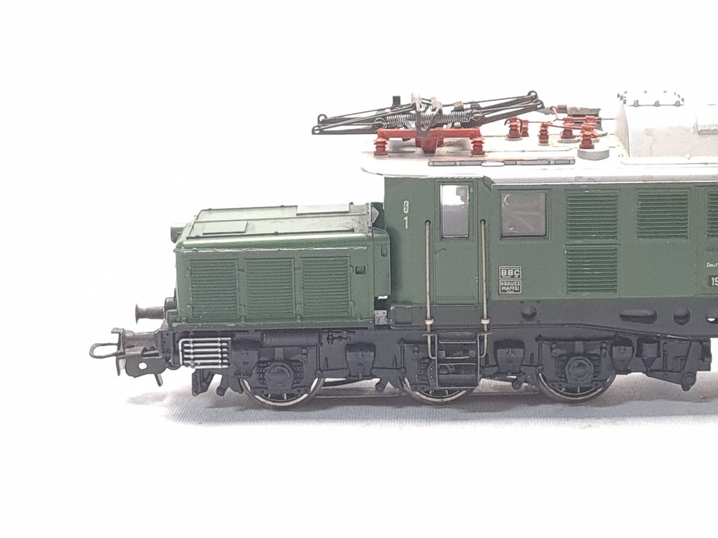 Märklin H0 - 3022 - 電氣火車 (1) - BR 194 '德意志鳄鱼' - DB #2.1
