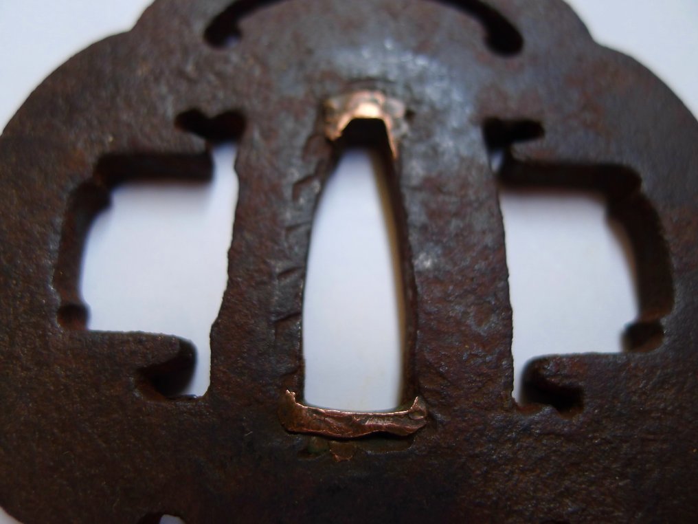 Bonita tsuba sukashi tachi com caixa - Japão - Final do período Edo #3.2