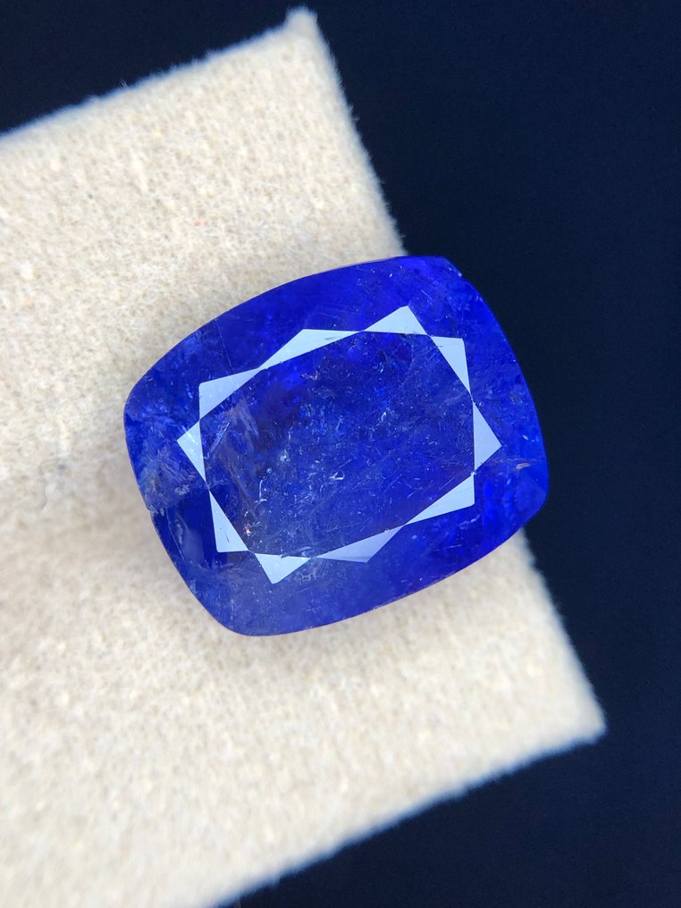 Fără preț de rezervă - 1 pcs Albastru, Violet Tanzanite - 12.15 ct - Asociația internațională de pietre prețioase colorate (ICA GemLab) - Albastru profund tanzanit #1.0