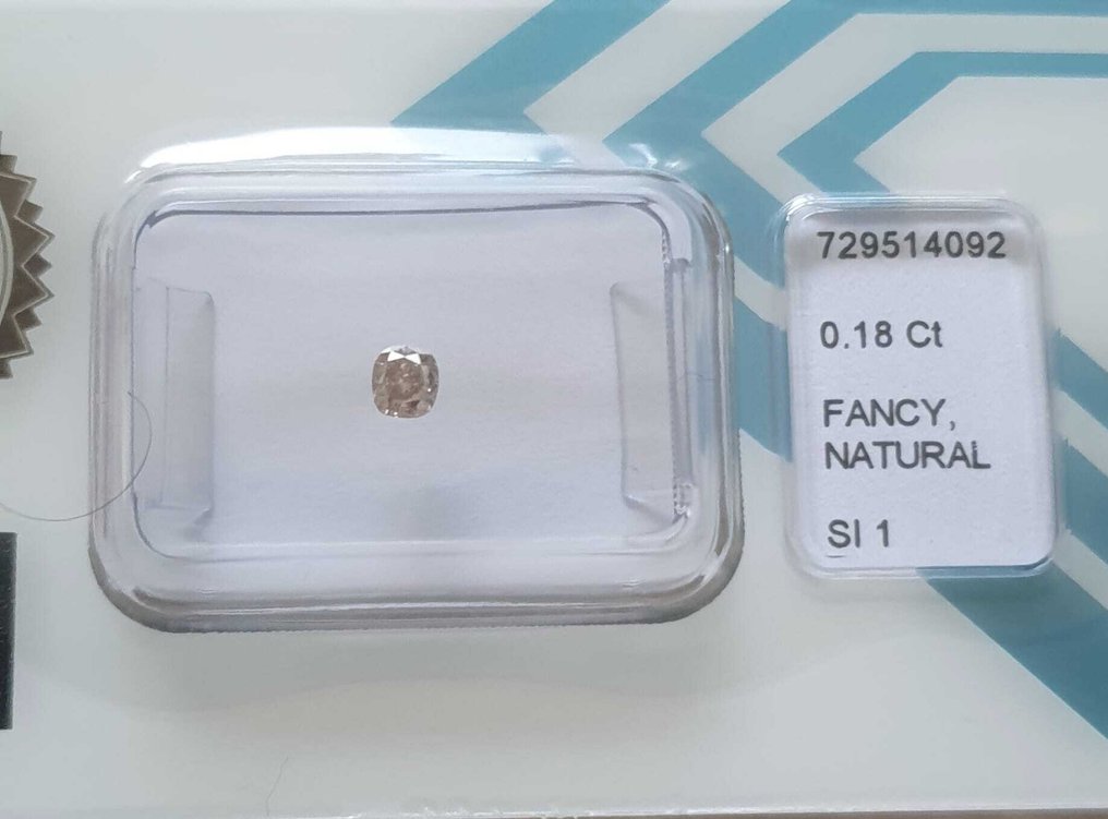 5 pcs Diamond  (Natural)  - 0.92 ct - Cushion - SI1, VVS2, VS2 - International Gemological Institute (IGI) #3.2