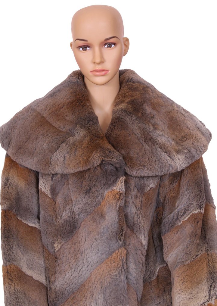 Artisan Furrier - Fur coat #3.2