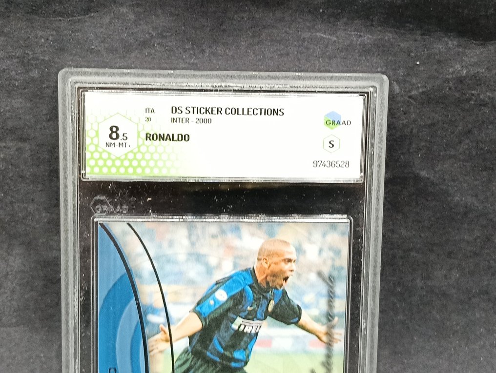 2000 DS Inter Ronaldo #28 - Graad 8.5 Graded card #2.1