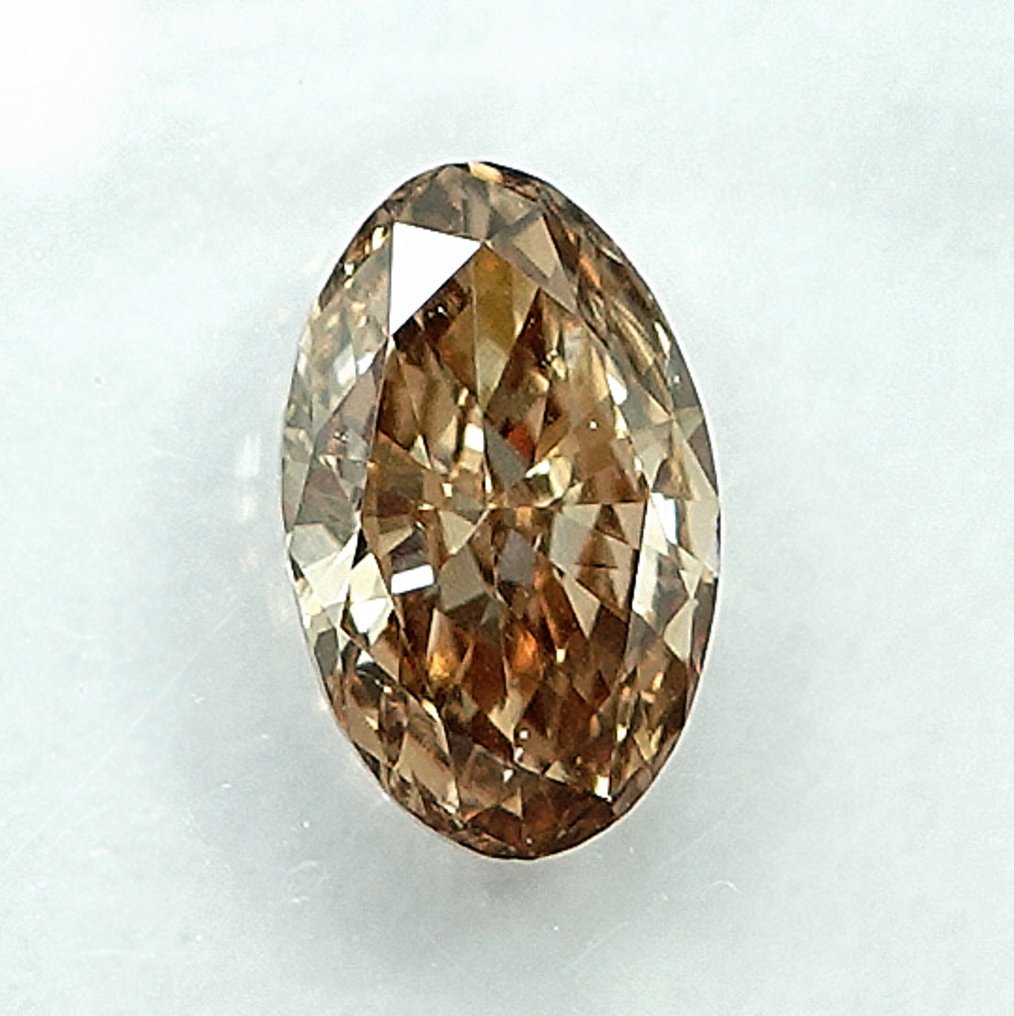 Fără preț de rezervă - 1 pcs Diamant  (Colorat natural)  - 0.50 ct - Oval - Fancy light maroniu Galben - VS2 - IGI (Institutul gemologic internațional) #2.1