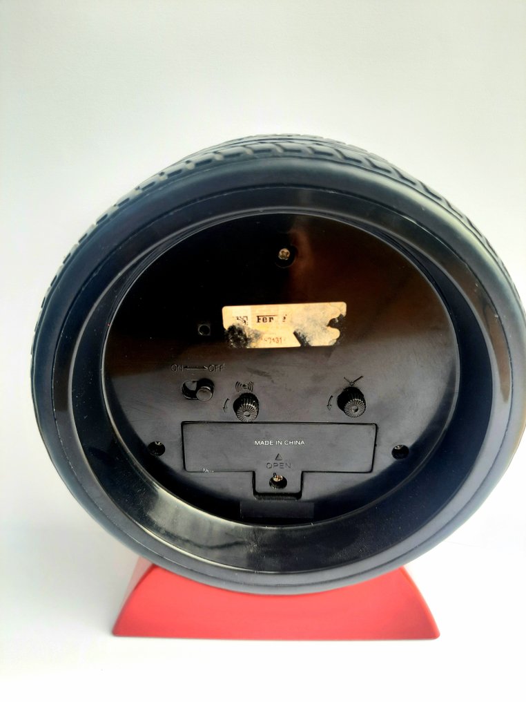 Clock - Ferrari - Ferrari World Abu Dhabi Alarm Clock - 2010 #3.2