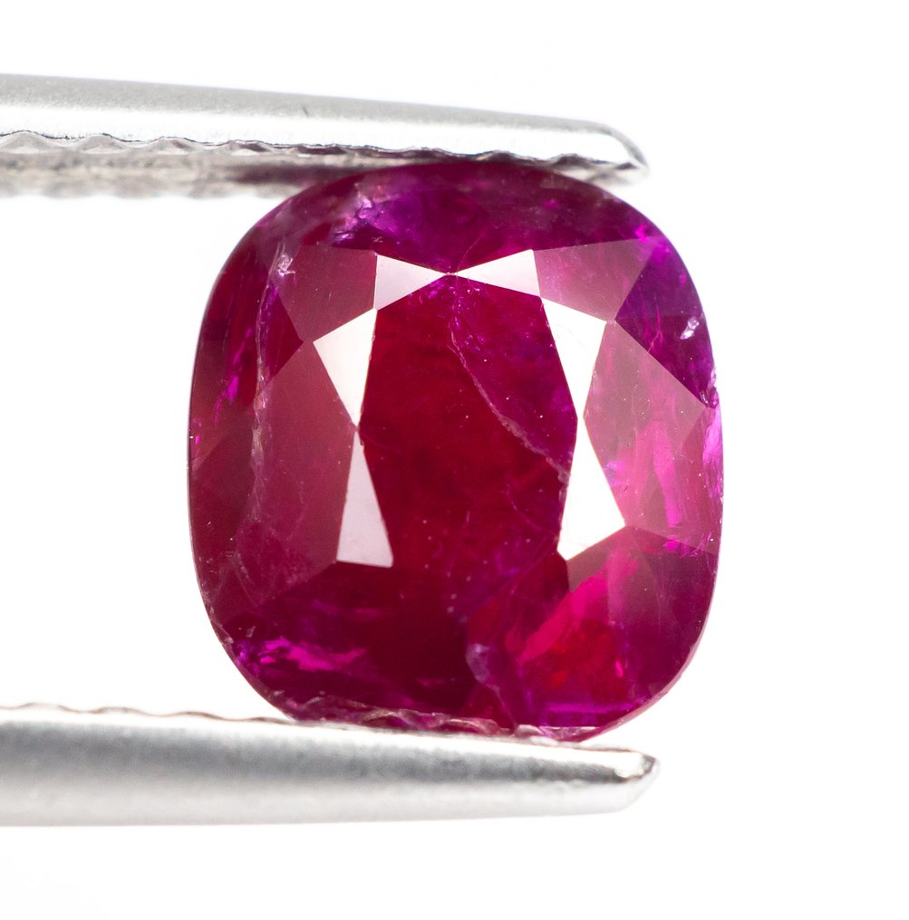 No reserve price Ruby  - 1.58 ct - Bellerophon Gemlab - Deep Red (Mozambique) #1.0