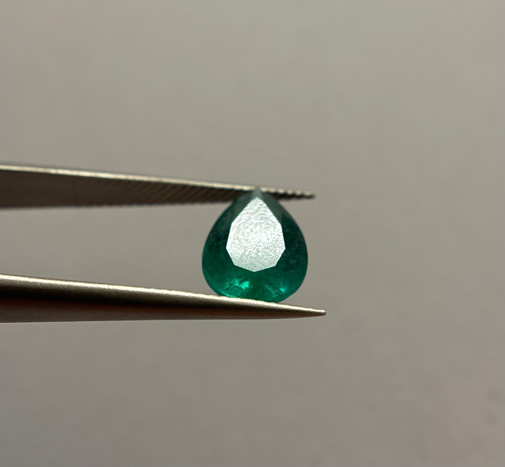 1 pcs  绿色 祖母绿  - 1.65 ct - 国际宝石研究院（IGI） #1.0