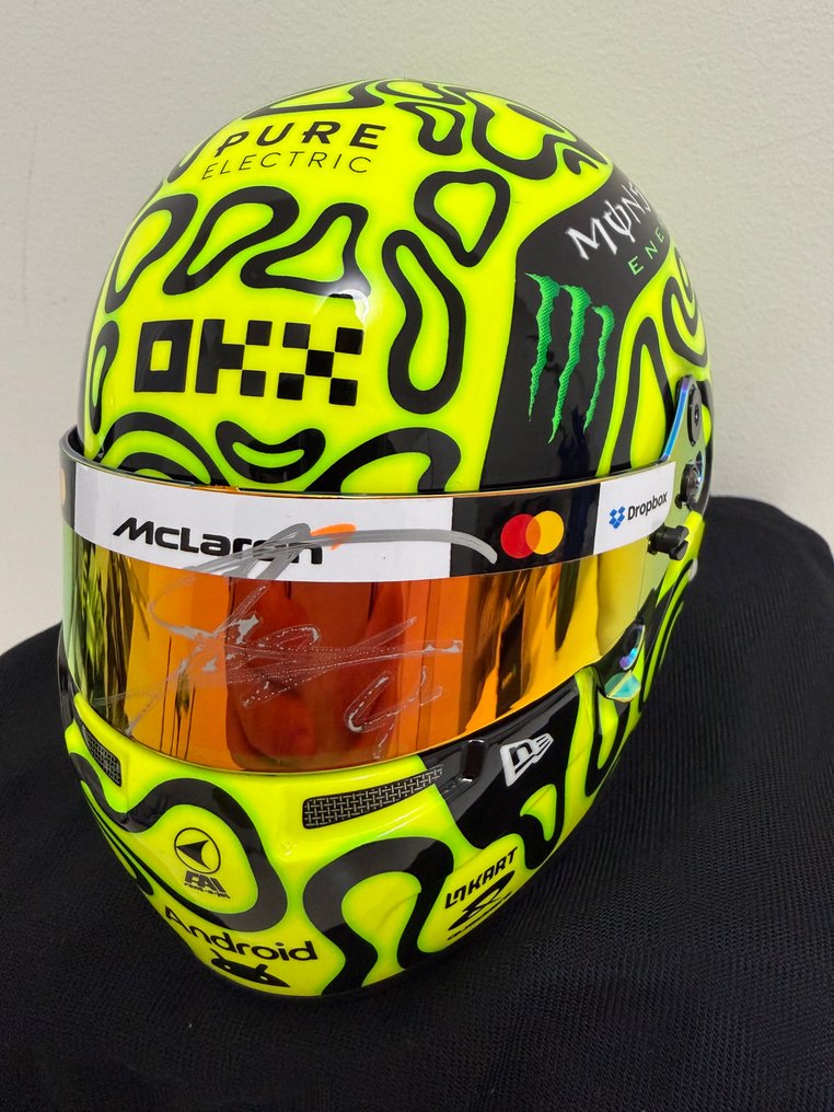 Mclaren - Lando Norris - 2025 - Scale 1/2 helmet  #2.1