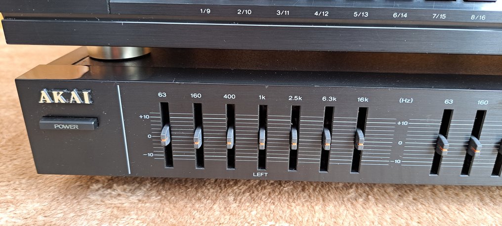 Akai - AT-A335L Tuner / EA-A335 Equalizer #3.2