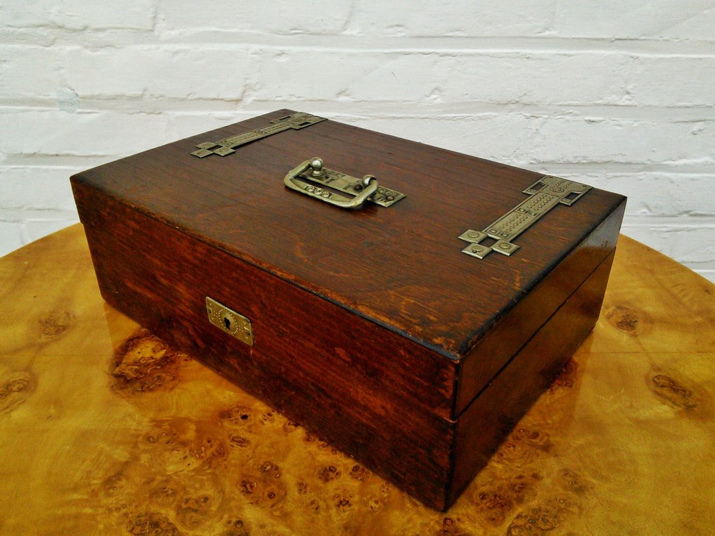 棺材 - 橡木的Art Nouveau箱子配有金属配件 - 橡木 #2.1