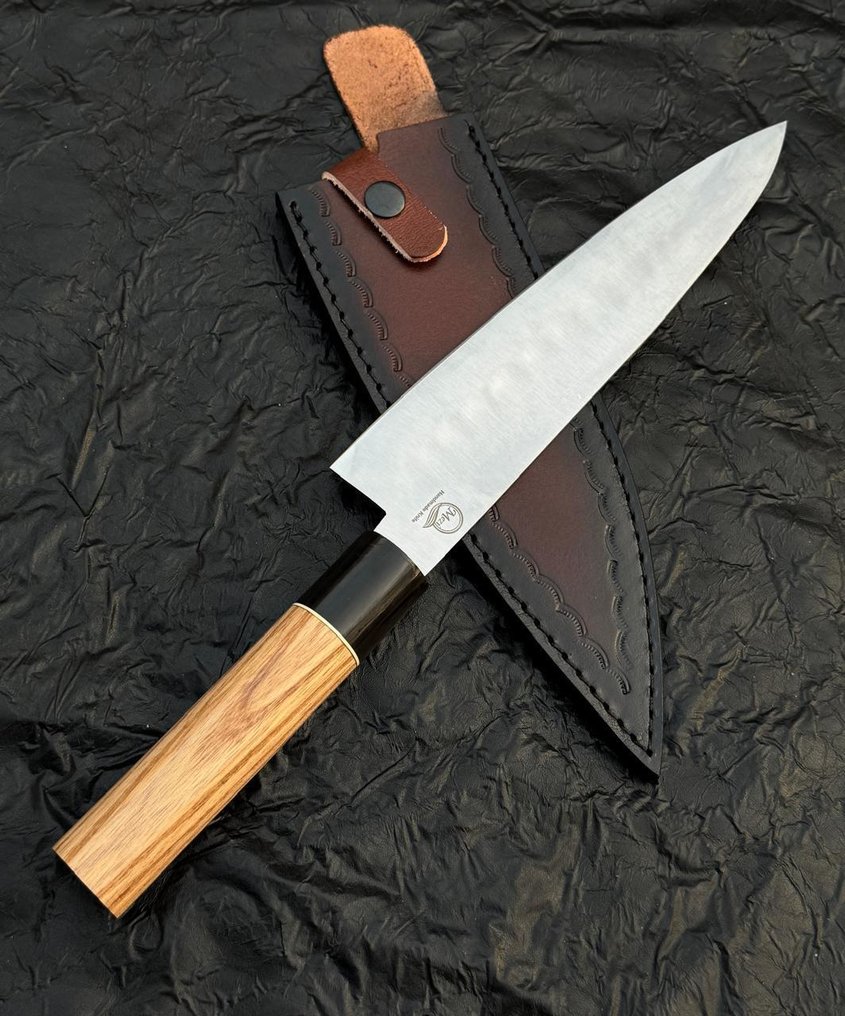 Nóż kuchenny - Nóż kuchenny w stylu japońskim, ręcznie wykonany, z afrykańskiego drewna osikowego, rogu bawoła i - Azja #1.0