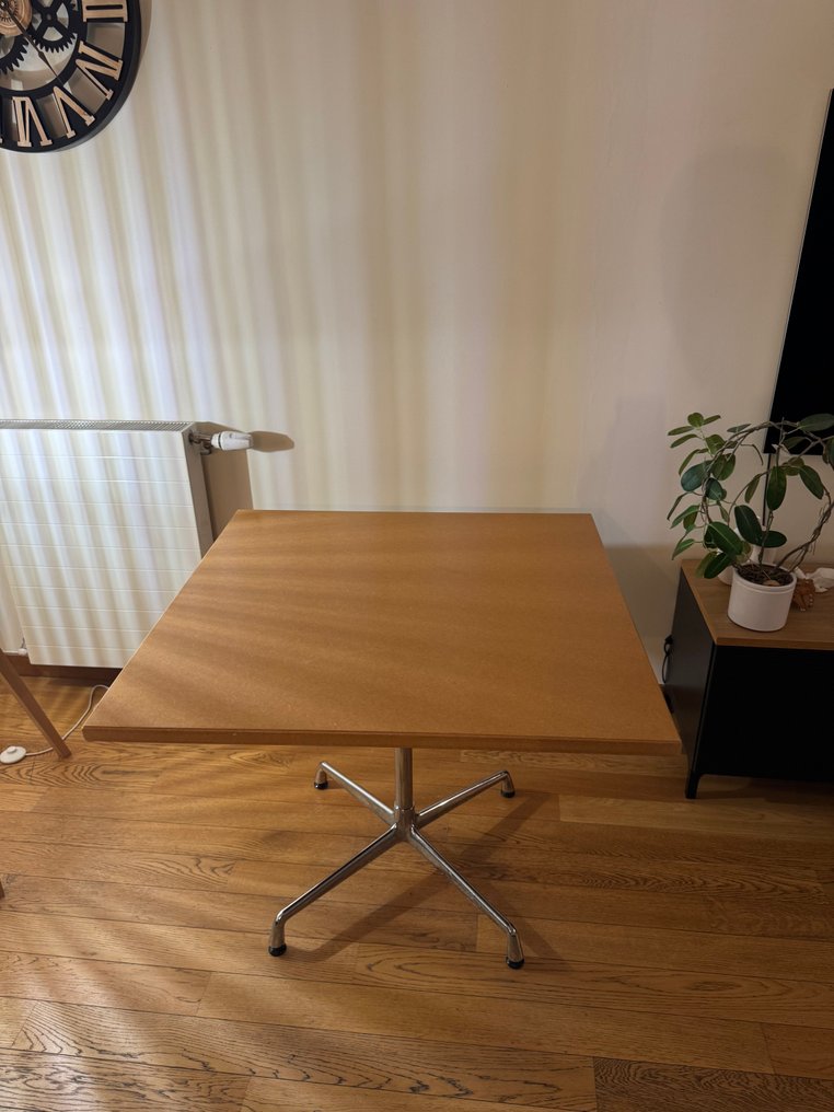 Vitra - Charles Eames - 桌子 - 已分割的 - 铝, 层压木材 #1.0