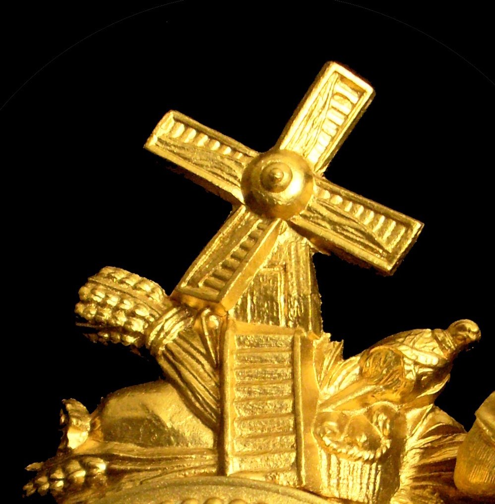 Figural mantel clock Louis XVI Style Spelter - 1850-1900 #2.1