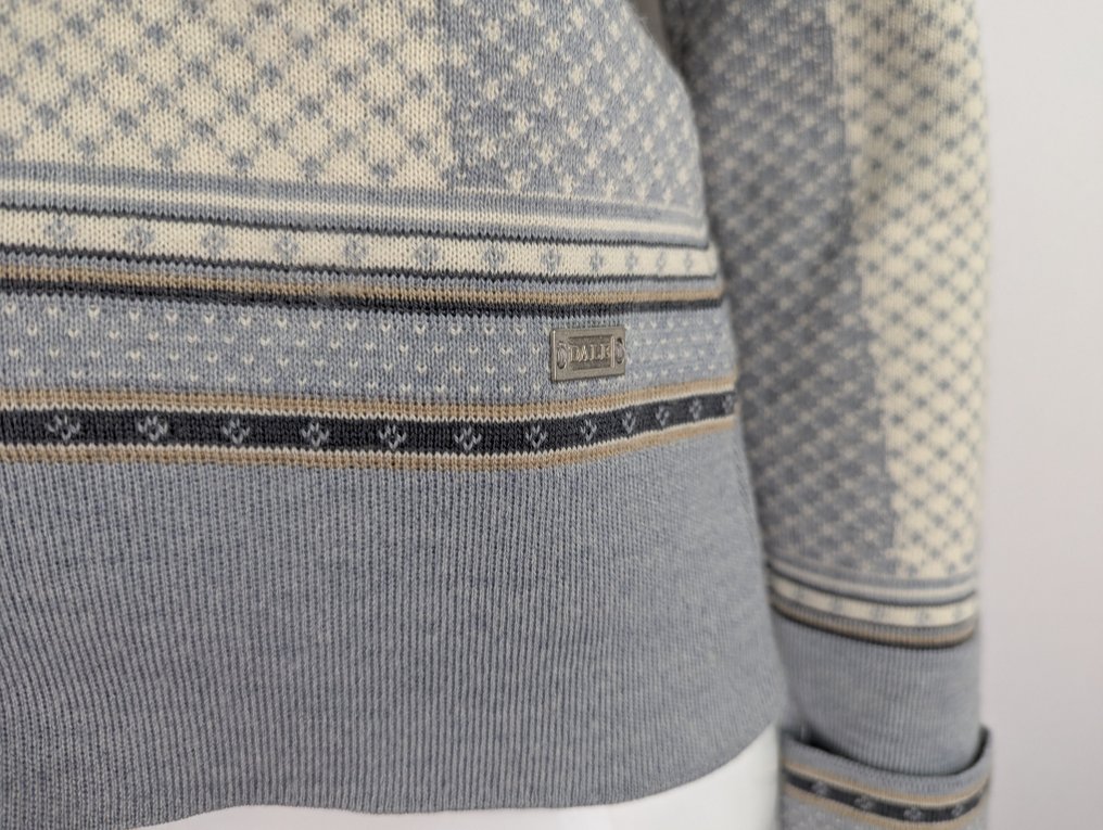 Dale of Norway - Cardigan #3.2