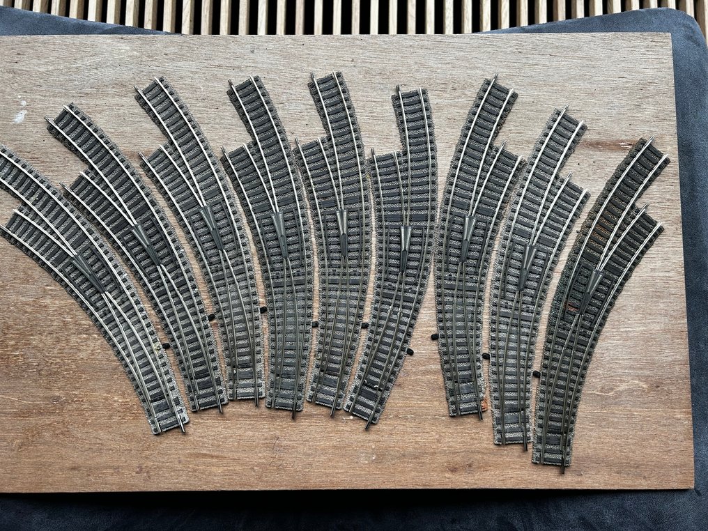 Fleischmann H0 - 6142 links en rechts - Binari di modellini di treni (9) - Scambi curvi Profi Fleischmann. #1.0