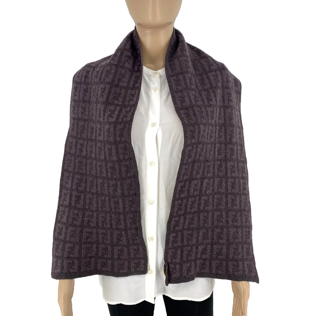 Fendi - Skjerf #1.0
