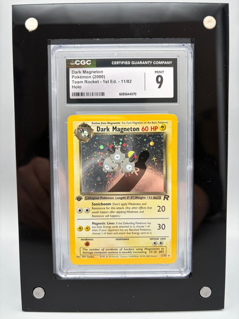 Pokémon Graded card - Dark Magneton First edition, Holo - CGC 9 - WOTC - Team Rocket #1.0