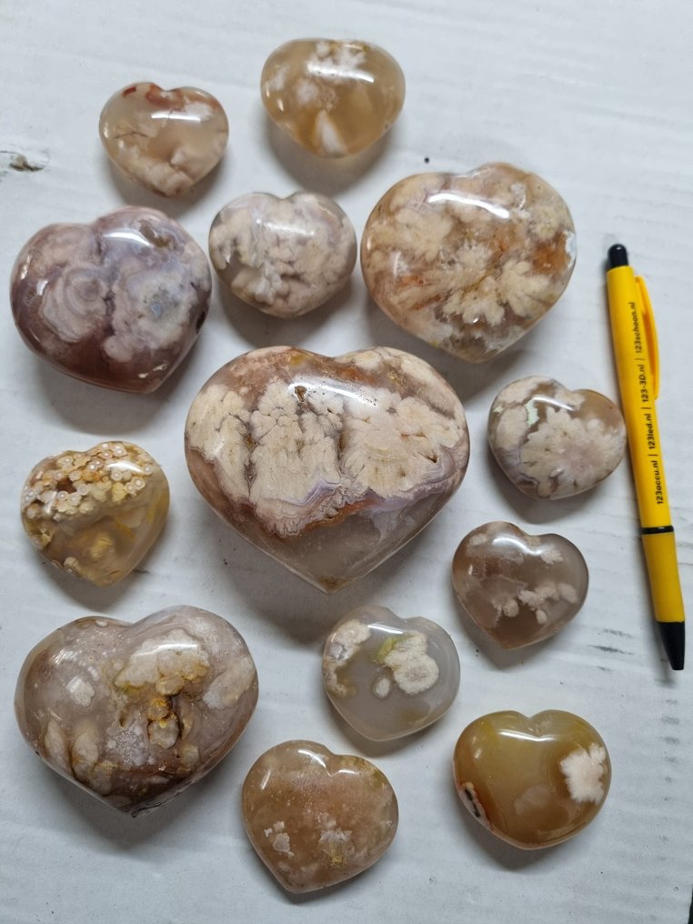 Big lot with Flower agate hearts 8.7 - 4.5 cm Heart- 1324 g #1.0