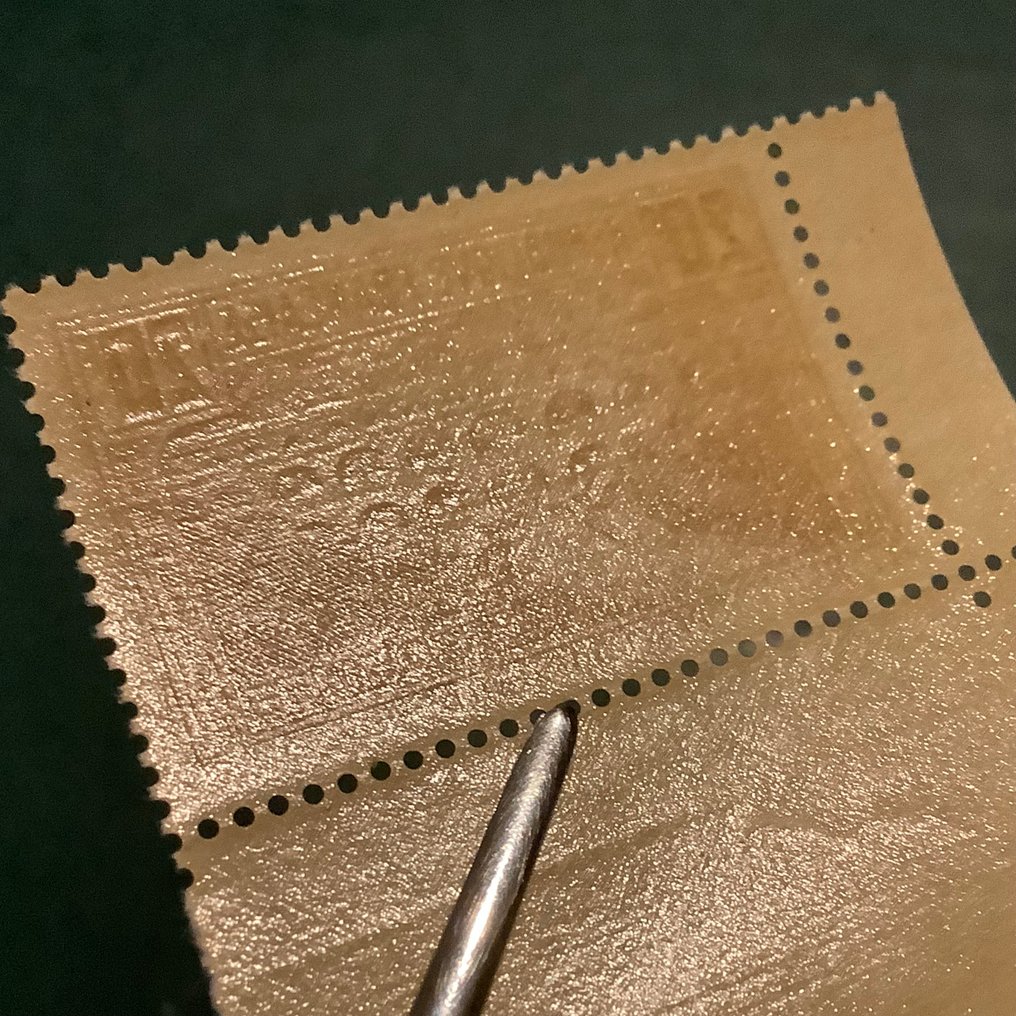 Franța 1929/1931 - Pont du Gard într-un bloc de colț cu centru perfect. - Yvert 262b #4.3